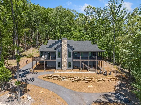 77 N Shore Dr, Cleveland, GA 30528
