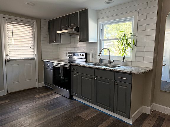 5th image of 734 New York St #1