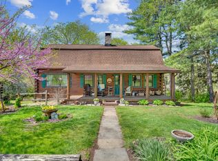 915 East St, Middletown, CT 06457