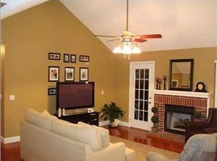 6616 White Tail Dr, Ooltewah, TN 37363