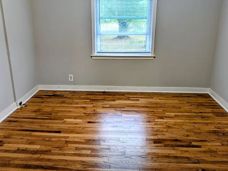 246 Robert E Lee Dr — Photo 8