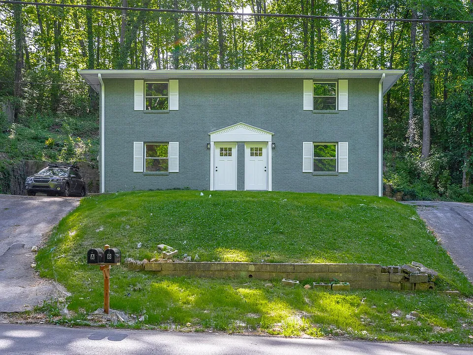 1745 White Oak Rd #B