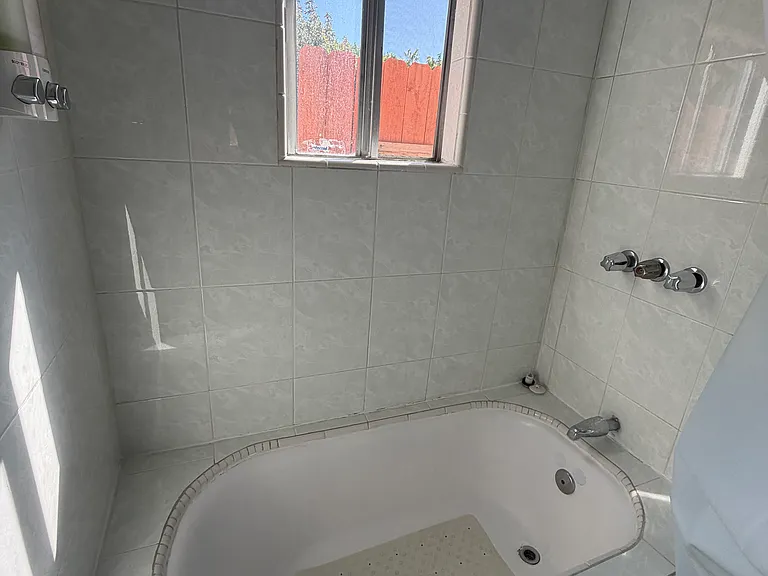 1050 Hyperion Ave #1052 — Photo 10