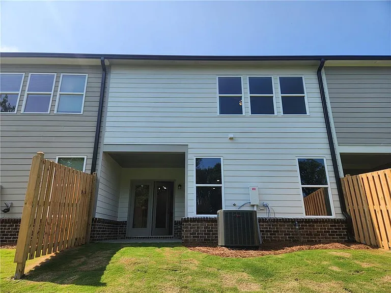 2765 Apperson Way — Photo 23