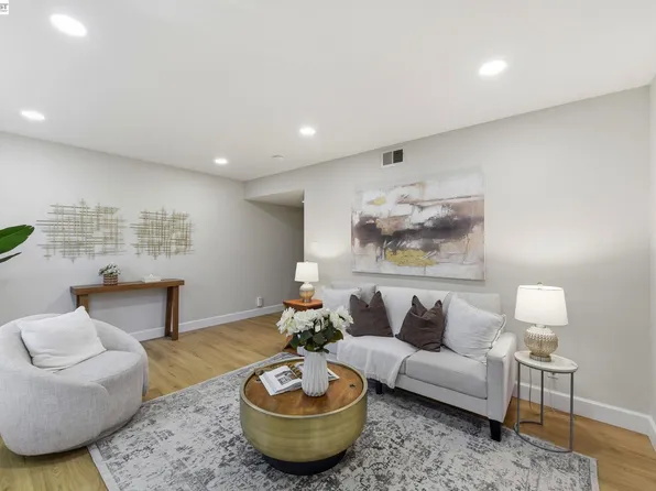 1354 Dale Ave APT 9, Mountain View, CA 94040