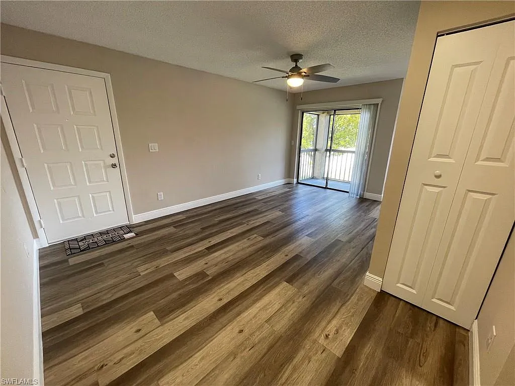1 bed, 1.0 bath, 577 sqft, $975 — Photo 2
