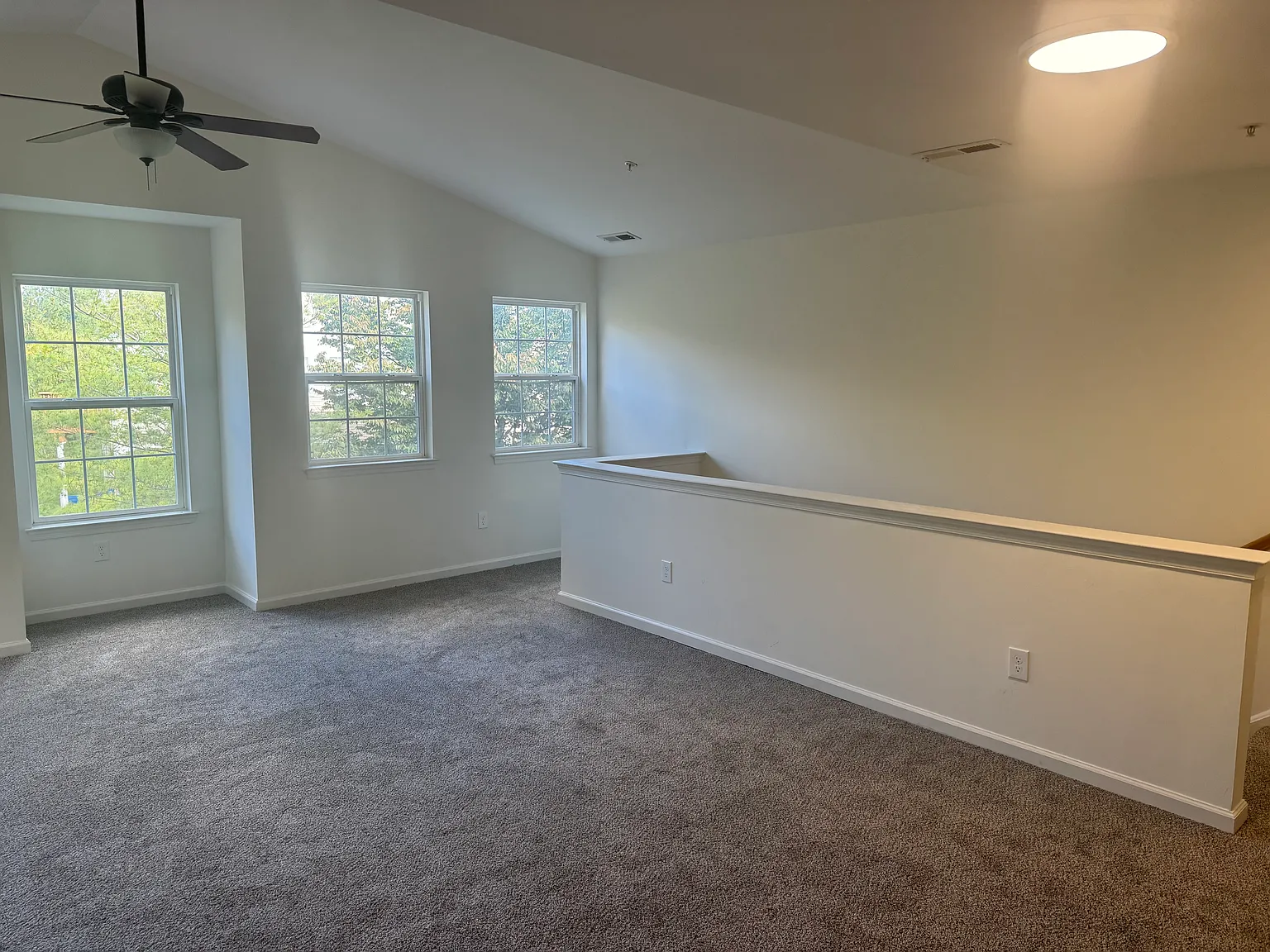 3 bed, 1326 sqft, $1,950 — Photo 3