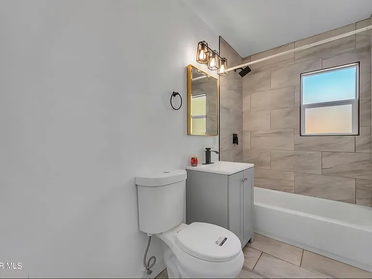 38318 17th St E — Photo 10