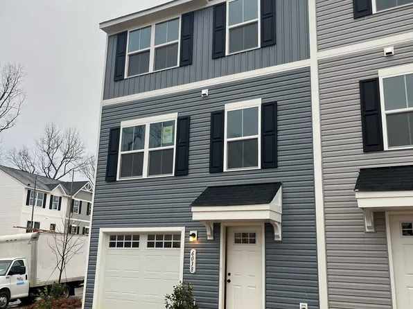 6038 Carrick Bend Ct, Charlotte, NC 28269