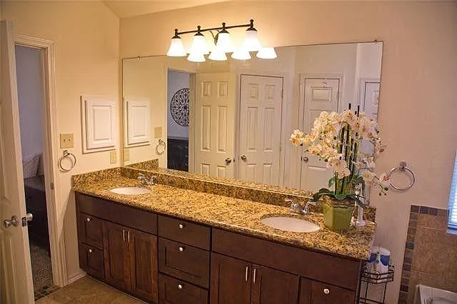 3713 Tulip Tree Dr — Photo 19