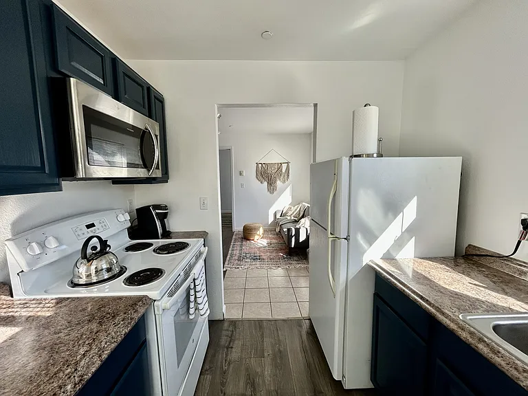 313 Kentucky St #4 — Photo 3