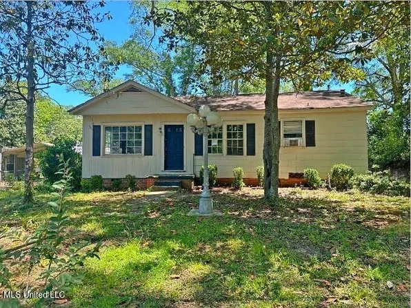 117 5th Ave SE, Magee, MS 39111