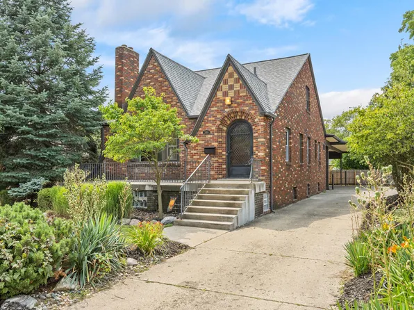 349 Baynton Ave NE, Grand Rapids, MI 49503