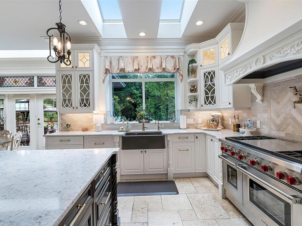 1st image of 3250 Cobble Hill Rd