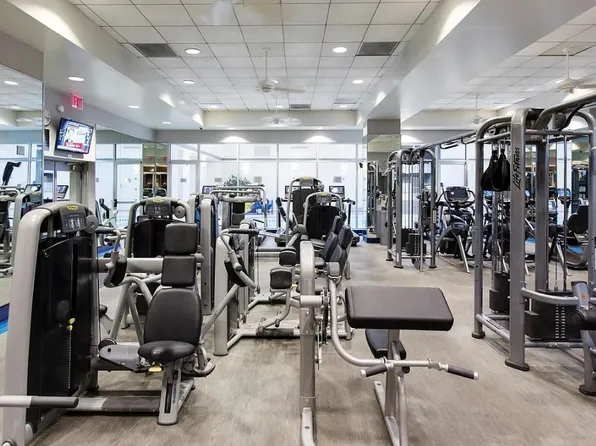 200 Riverside Boulevard image 6 of 11