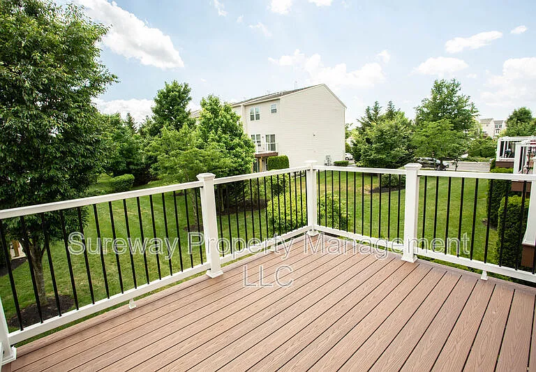 172 Fela Dr — Photo 39