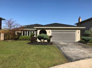 4130 Cambridge Cir, Chicago, IL 60478