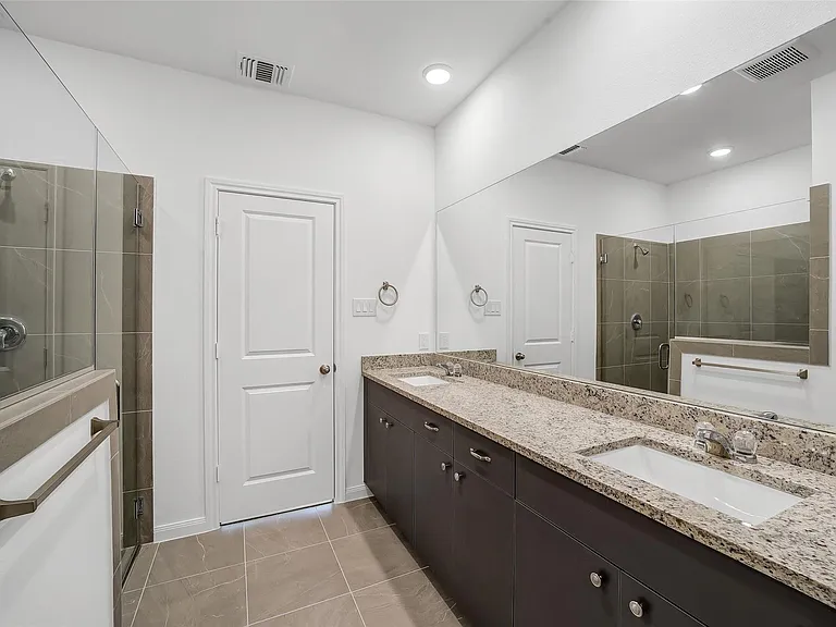 13614 Pine Dr — Photo 15