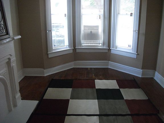 4th image of 308 N 32nd St