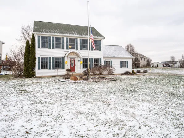 455 Round Lake Ct, Caledonia, MI 49316