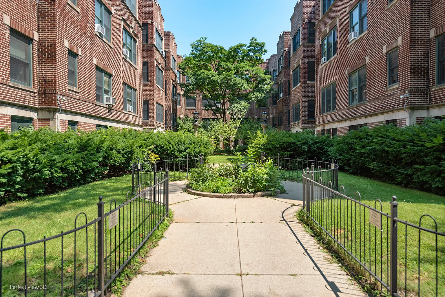 5547 S Kimbark Ave #1 photo 1