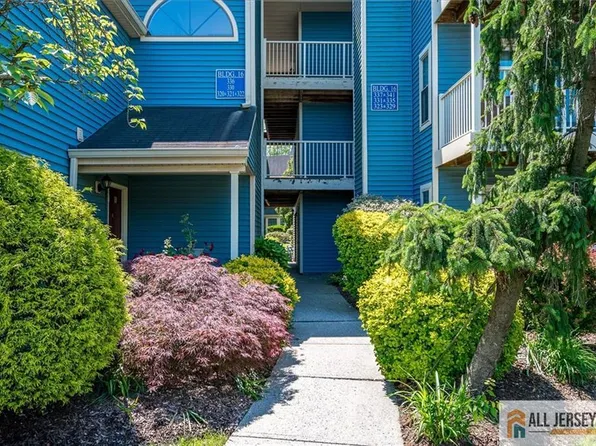 331 Cozzens Ct, East Brunswick, NJ 08816