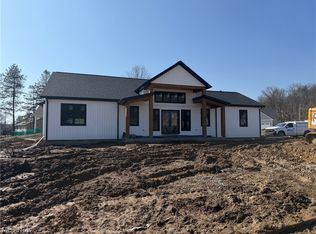 111 Crimson Cir, Dover, OH 44622