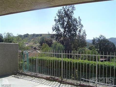 4th image of 1003 Saint Charles Pl