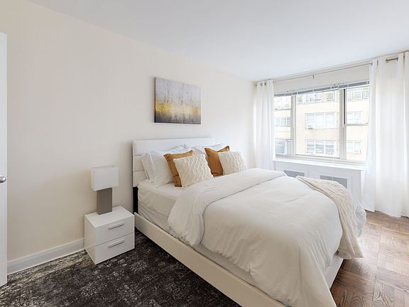 3rd image of 30 Park Ave APT 17F