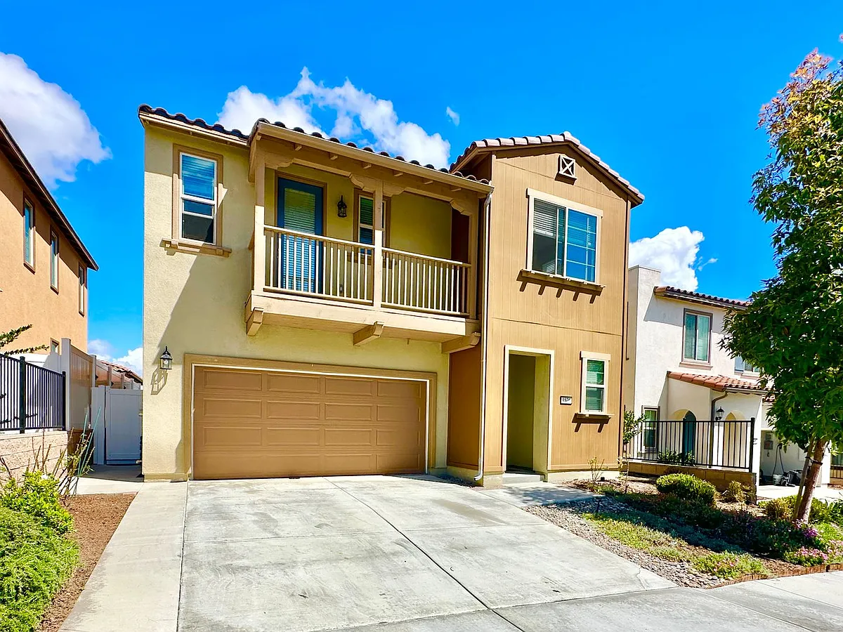 Building Photo - 1576 Wildgrove Way