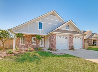 24567 Aventura Dr, Loxley, AL 36551