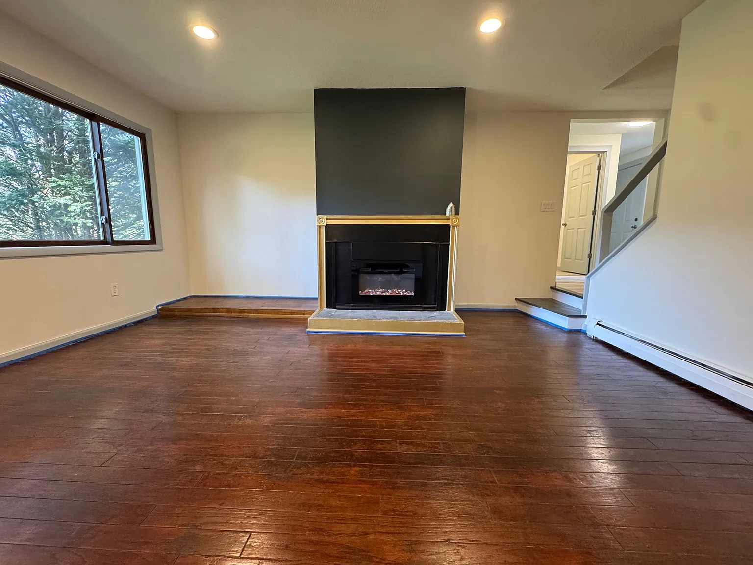 4 bed, 1800 sqft, $2,500 — Photo 4