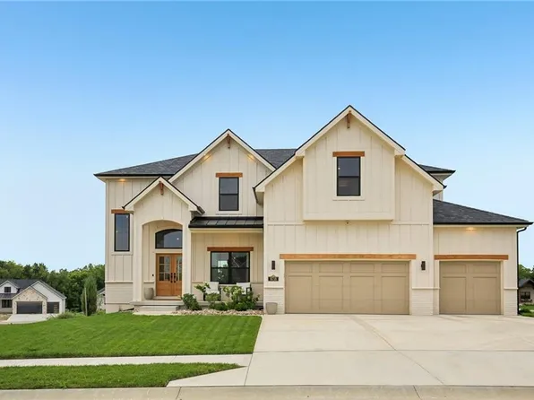 8718 N Farley Ave, Kansas City, MO 64157