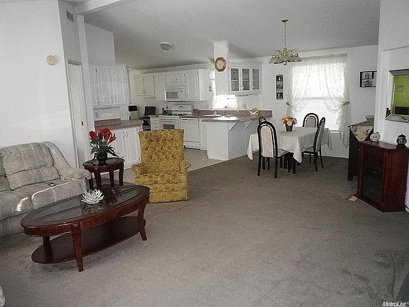 5th image of 4136 Vicksburg Ln