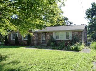 390 Rakes Rd, Rocky Mount, VA 24151