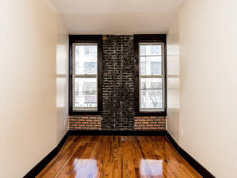 48 Wyckoff Ave #2R — Photo 6