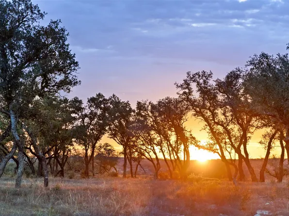 1422 33rd, Johnson City, TX 78636