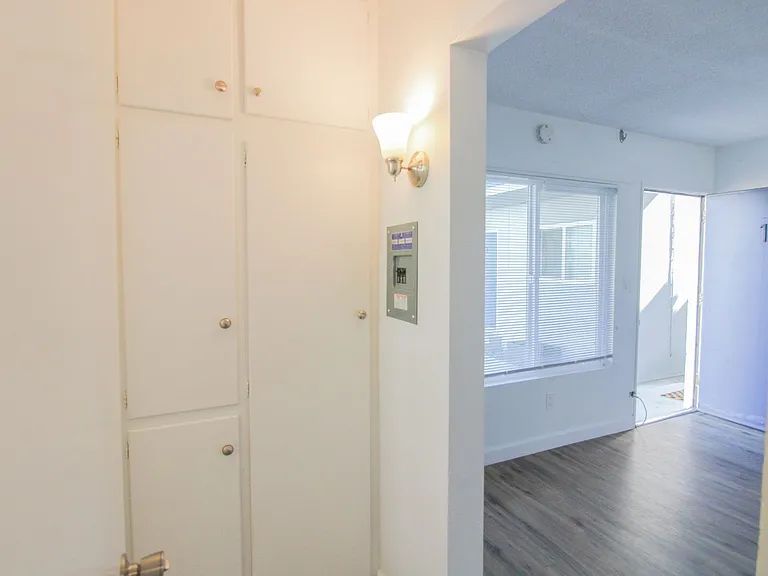 1225 Monte Vista Pl #1 — Photo 9