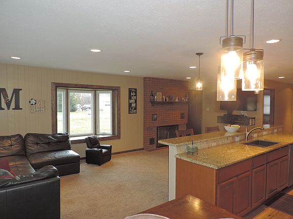 5th image of 3297 Weber Dr