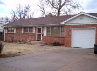 1307 S Oklahoma Ave, Cherokee, OK 73728