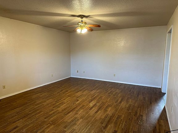 3rd image of 514 W J St APT A