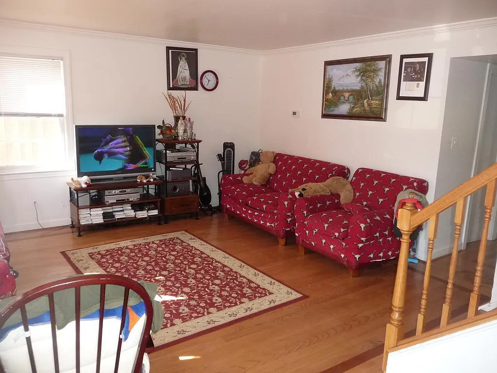 9089 McClellan Cmn — Photo 4