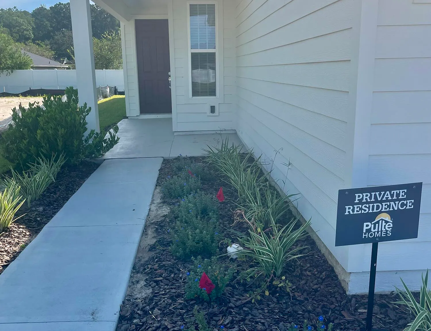 4 bed, 2.0 bath, 1510 sqft, $2,100 — Photo 2