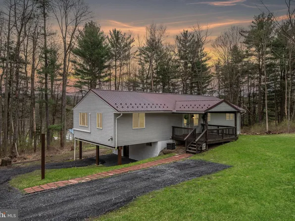 123 Riggs Ln, Snow Shoe, PA 16874