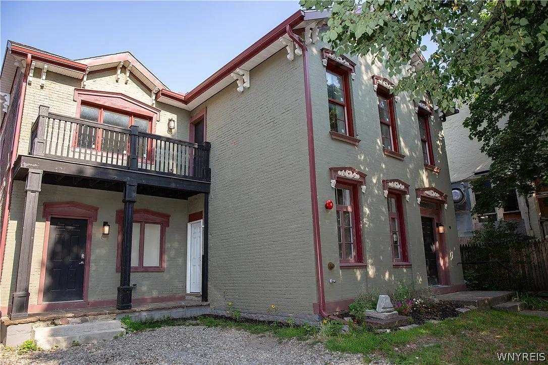 1 bed, 1.0 bath, 415 sqft, $1,375 — Photo 2
