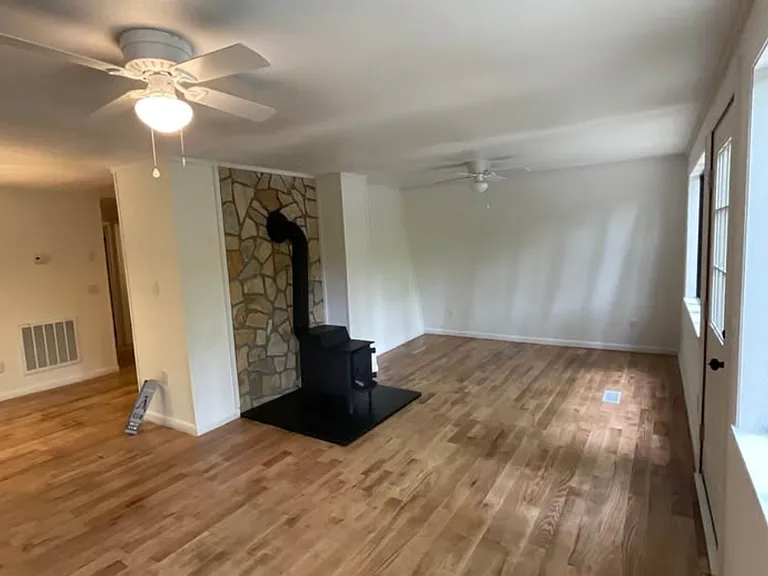 1136 Granny Squirrel Dr — Photo 4