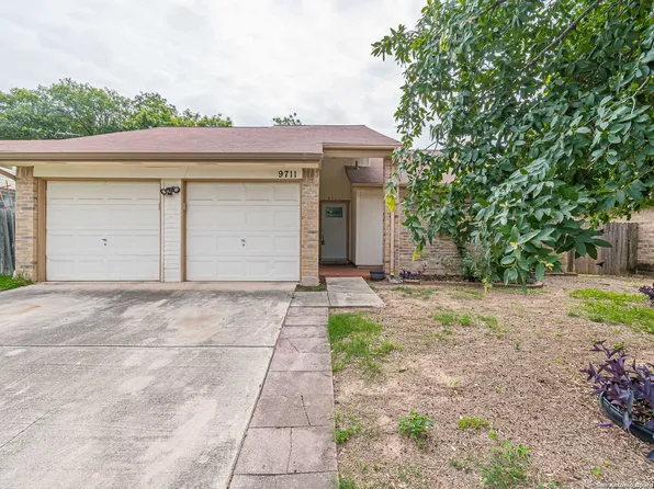 9711 WOODLAND HLS, San Antonio, TX 78250