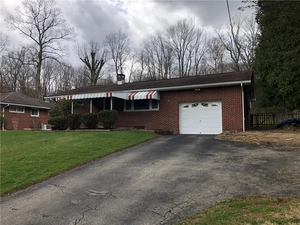1365 Hyde Park Rd, Leechburg, PA 15656