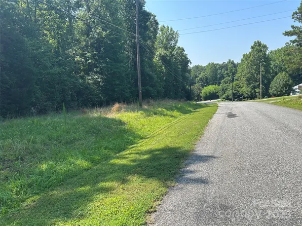 255 Bowers Rd, Thomasville, NC 27360