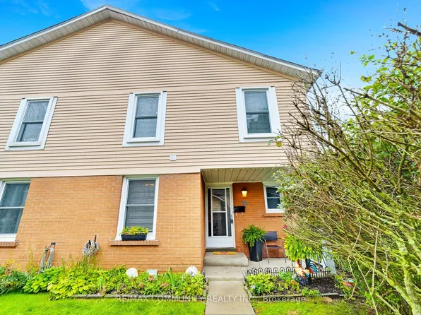1055 Central Park Blvd N #55, Oshawa, ON L1G 7M4